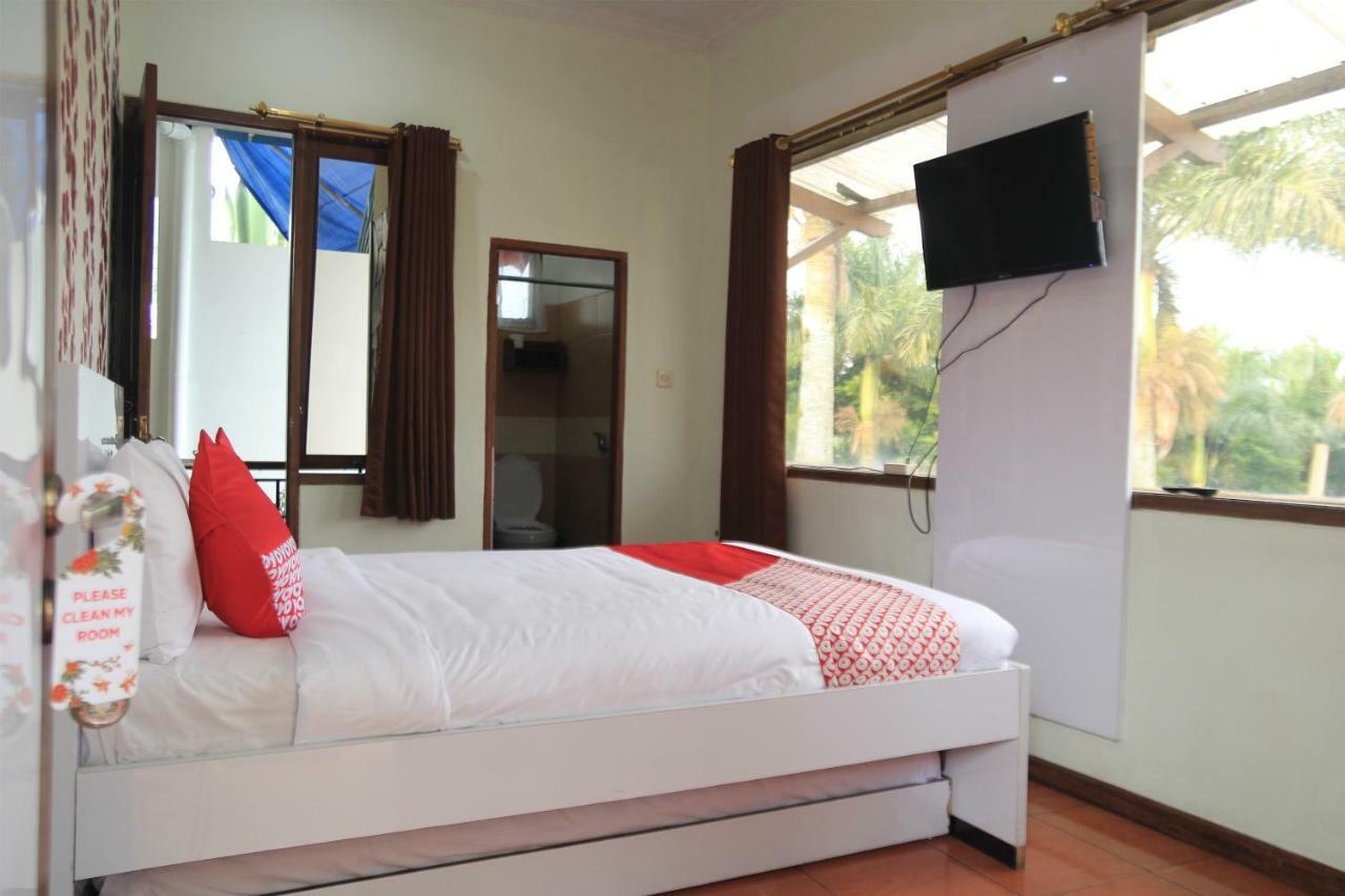 Hikmat Indah Hotel